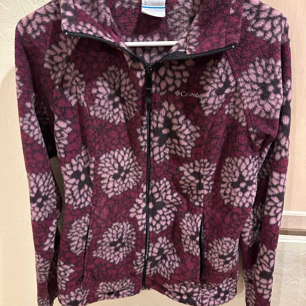 Columbia Pink and Black Ski Jacket with High Collar
